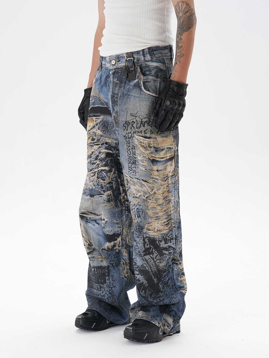 Ripped Graffiti Straight Jeans Picture Color